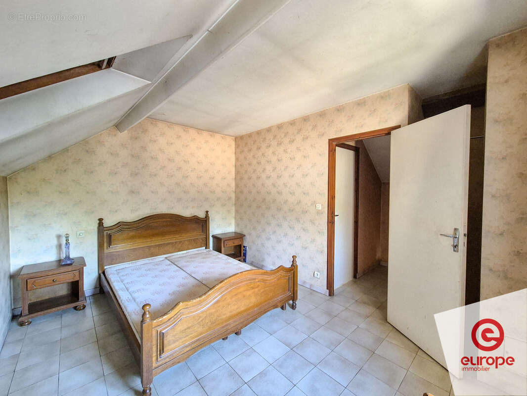 Maisons 6 pièces de 130m2 avec jardins et dépendances à Santigny - photo 4