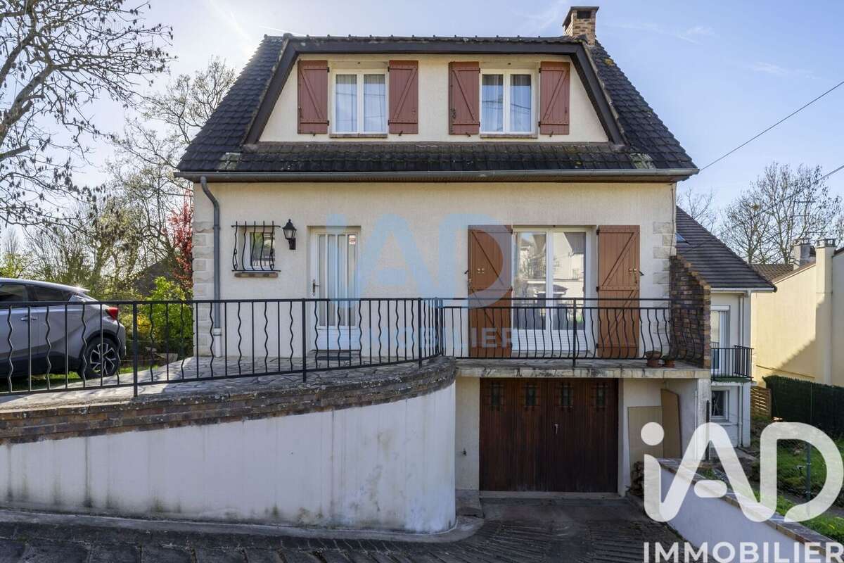 Maison 91 m² à Boussy-Saint-Antoine  - photo 2