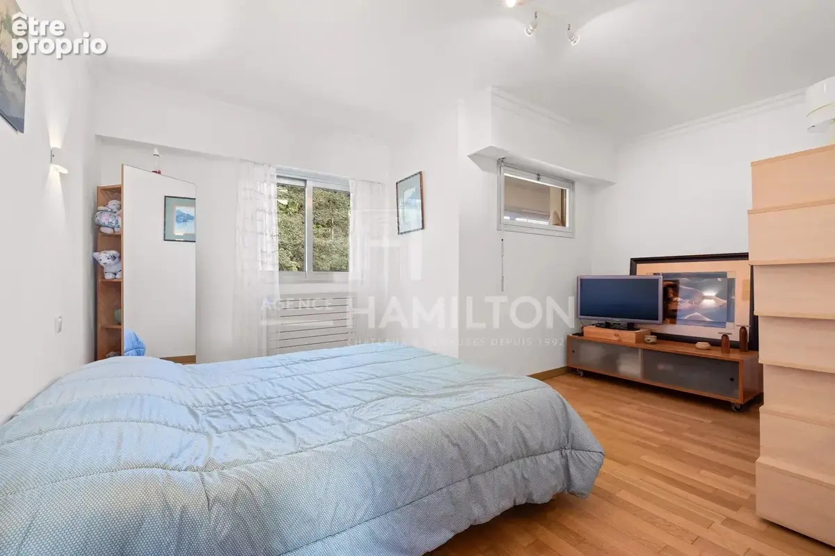 Magnifique appartement de 140 m2, au dernier étage, avec vue panoramique - photo 10