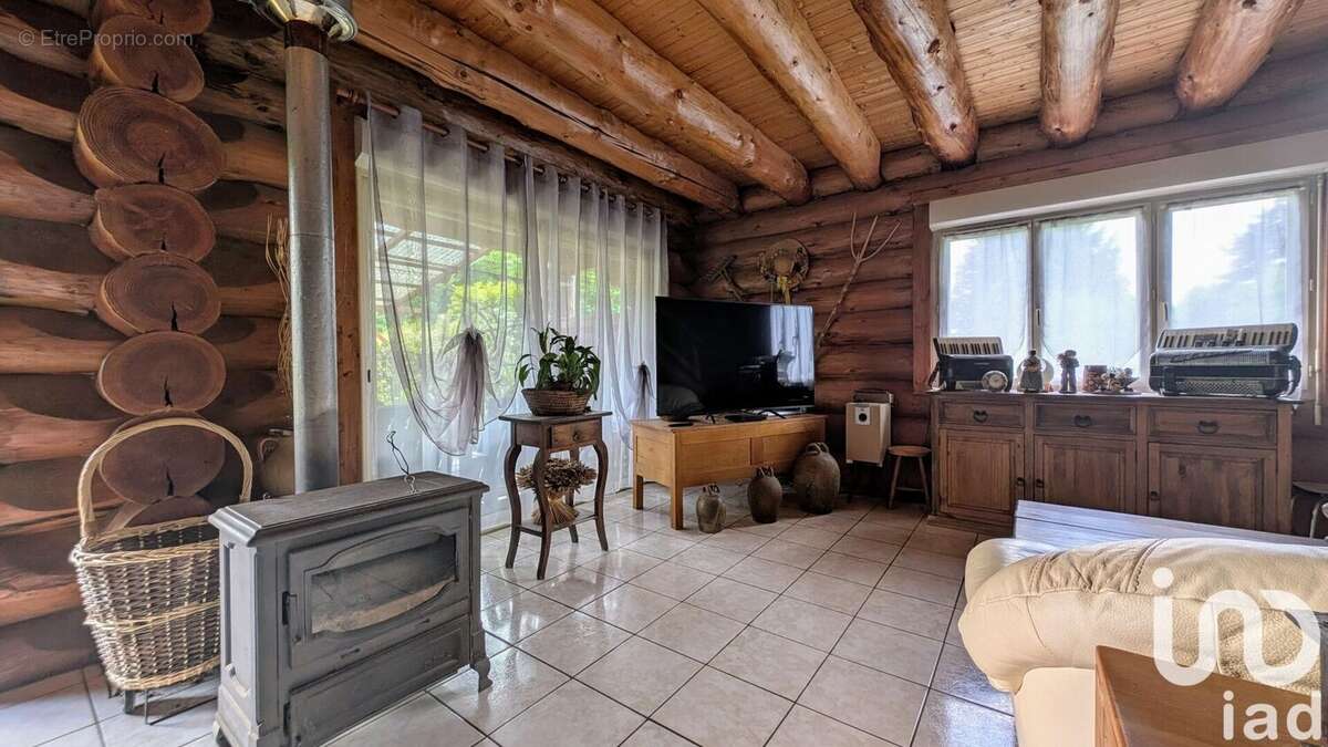 Maison 150 m² à Saint-Laurent-Les-Eglises  - photo 6