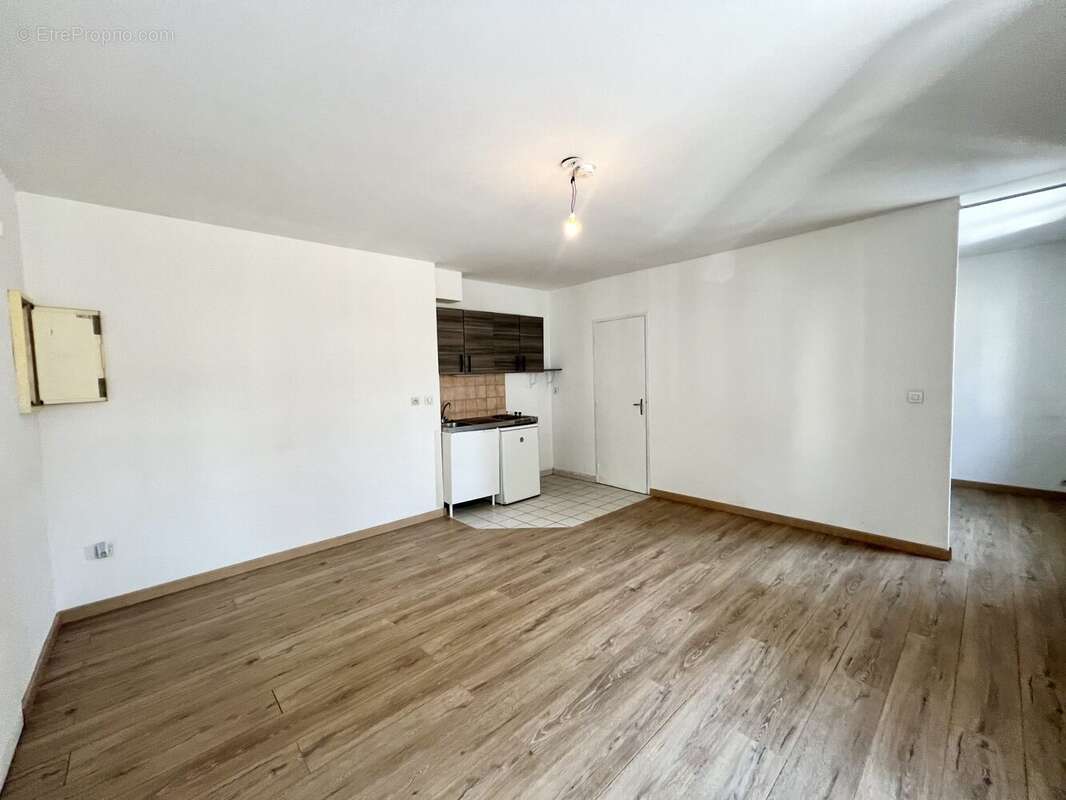 Appartement à CRECY-LA-CHAPELLE