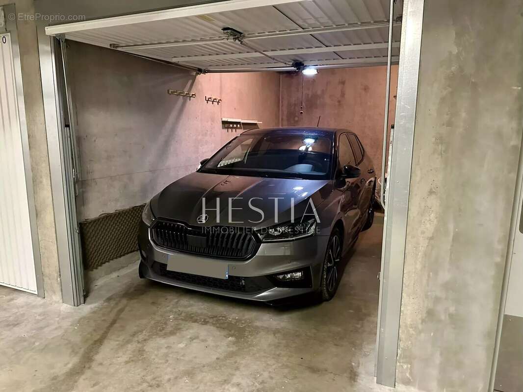 Annecy-le-Vieux – T2 lumineux avec grand balcon et garage fermé - photo 6