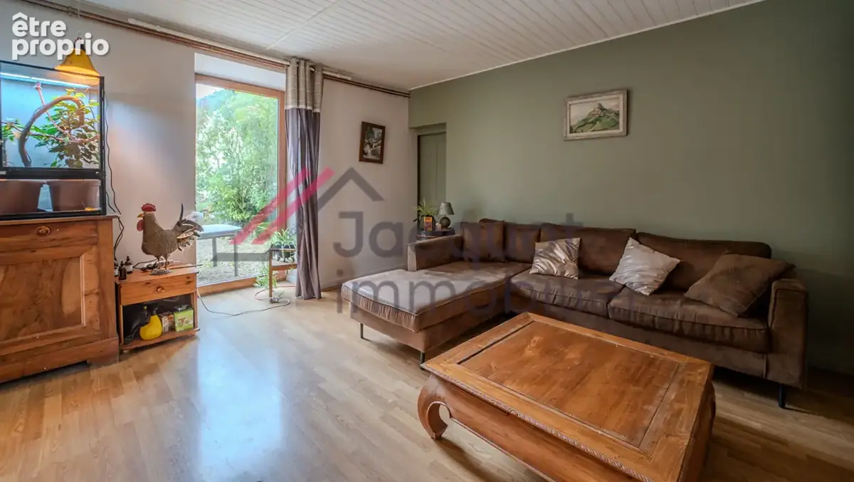Maison 5 pièces 132 m² à vendre à La Marre (39210) - photo 2