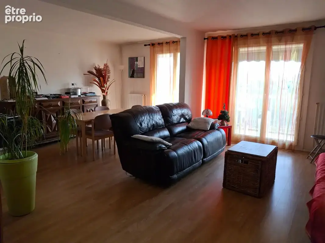 Appartement Corbas 5 pièce(s) 95 m2 - photo 1