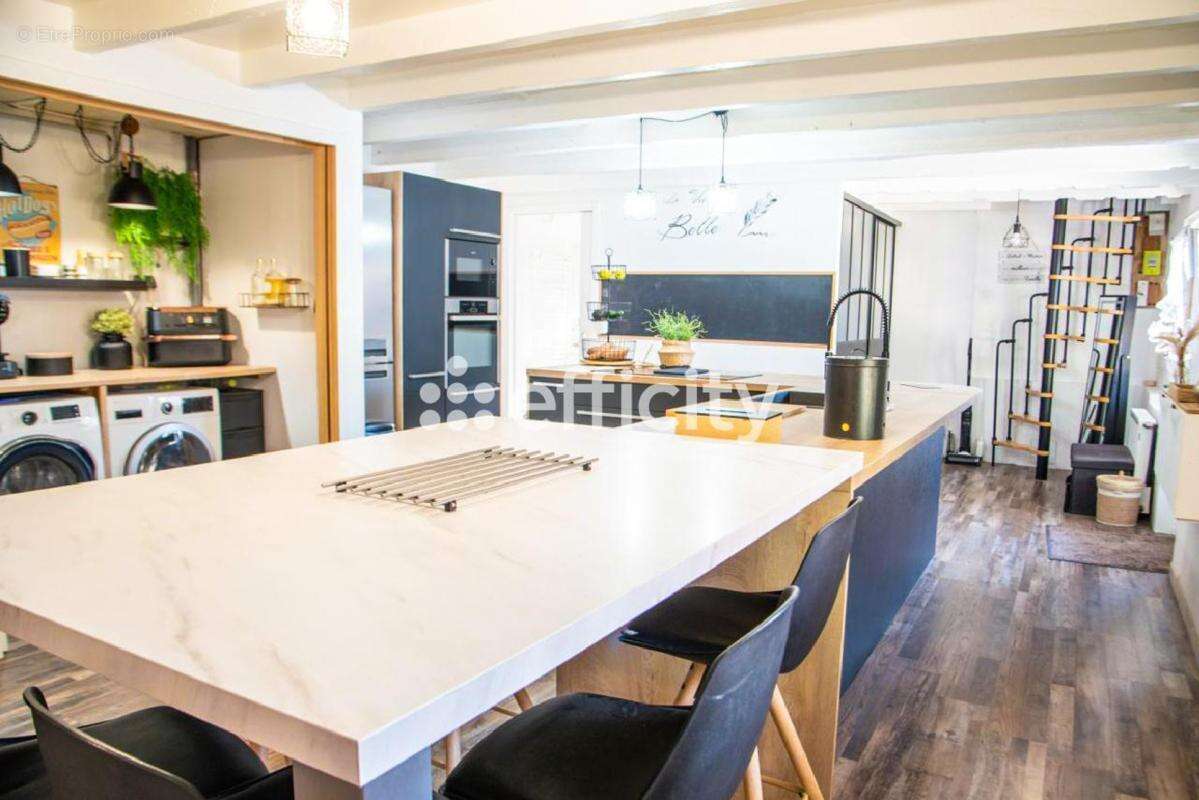 Maison 138 m² à Sermoyer  - photo 7