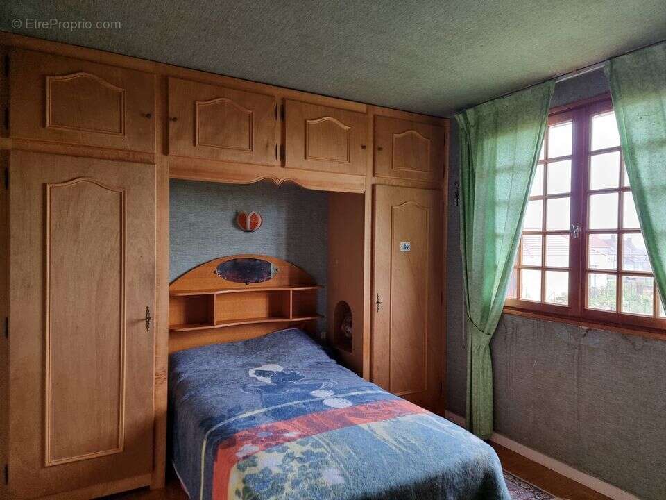 Maison à COURTACON