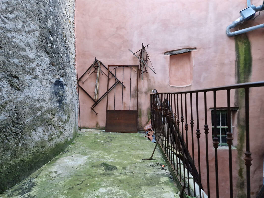 T2 avec terrasse - photo 8
