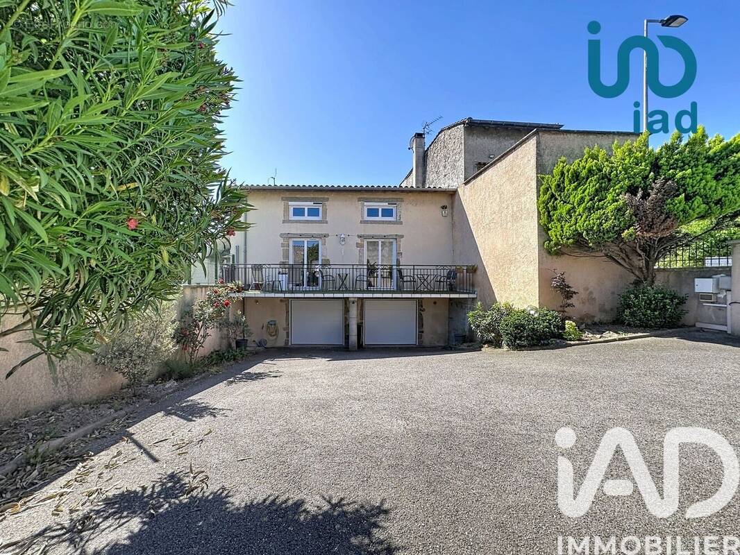 Photo 1 - Maison à SAINT-PIERRE-DE-BOEUF