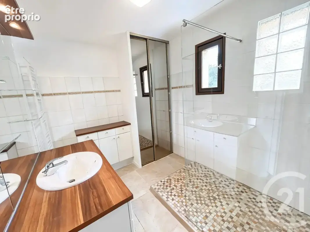 Maison 200 m² à Roquefort-Les-Pins  - photo 11