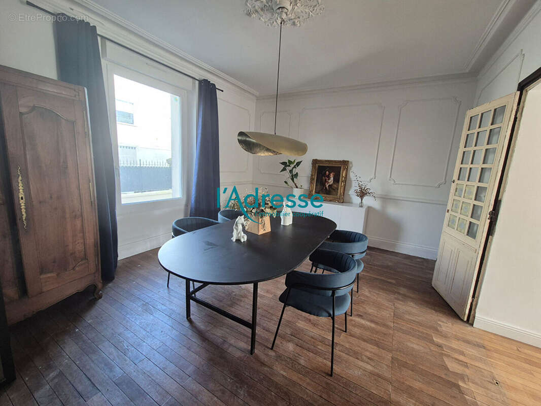 Maison à LA CHAPELLE-SAINT-FLORENT