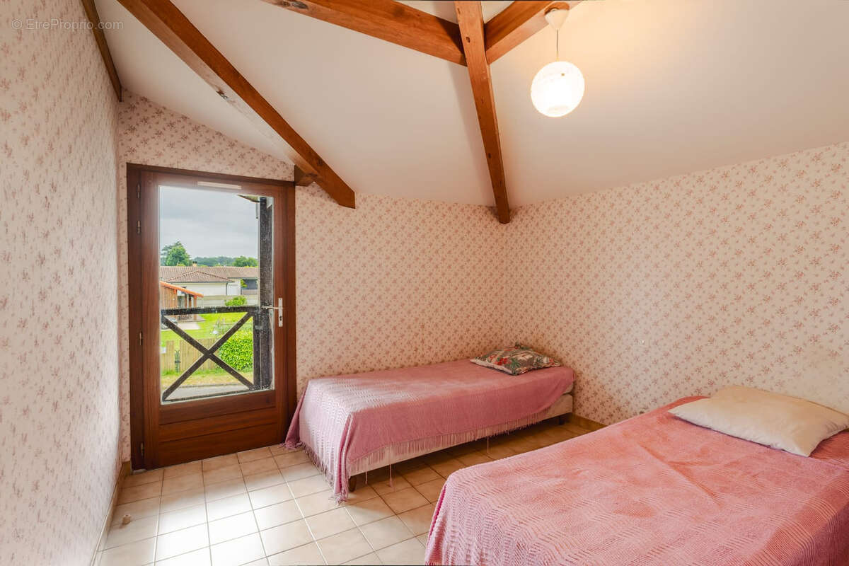 Maison à BENESSE-MAREMNE