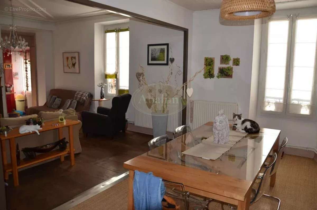 Appartement à TRIE-SUR-BAISE