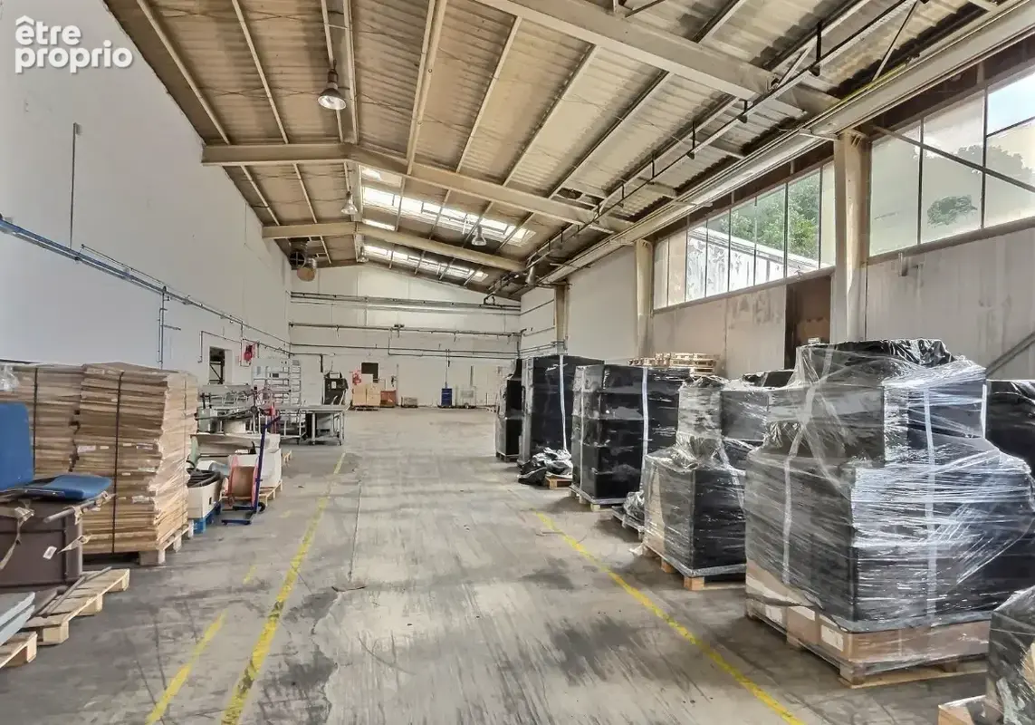 A VENDRE - Bâtiment d'activité / stockage - 4500 m2 - Saint-Avold - photo 8