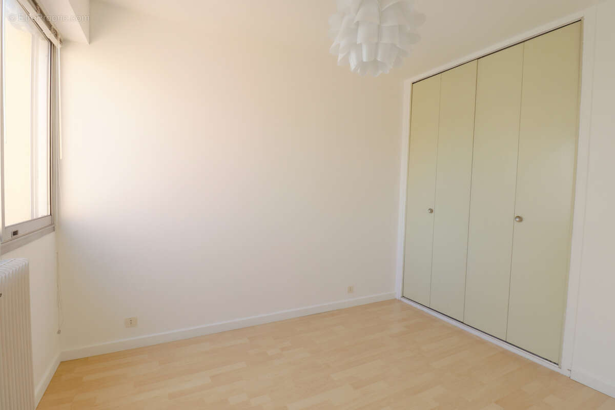 Appartement T3 de 80 m2 en dernier étage avec terrasse - photo 4