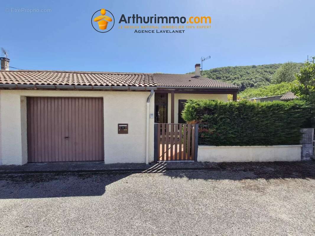 Maison avec garage et jardin à Lavelanet (09300) - photo 4
