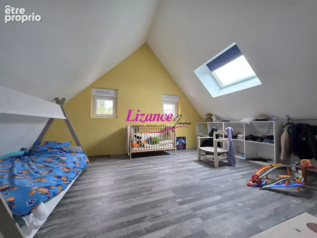 Maison 130 m² à Fressain  - photo 8