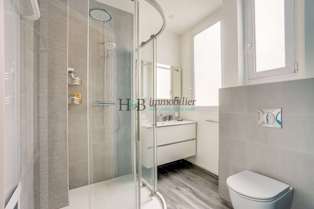 Appartement à PARIS-12E