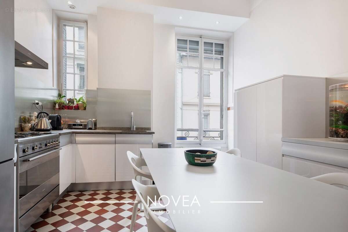 Appartement 260 m² à Lyon-6e  - photo 9