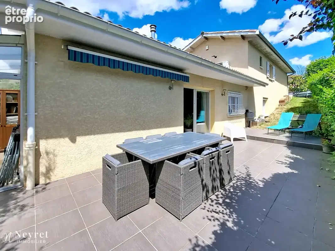 Maison traditionnelle de 140 m2, 7 pièces, 4 chambres sur terrain de 852 m2 - photo 23