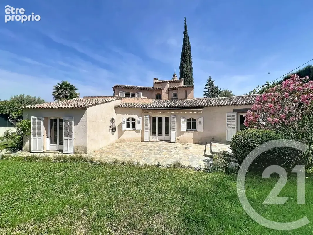 Maison à MOUGINS