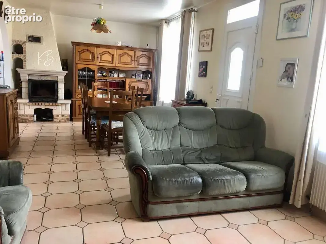 MAISON-110m² au sol–6 pièces–TERRAIN 559m²-GARAGE–CAVES-proche Forêt et transports - photo 2
