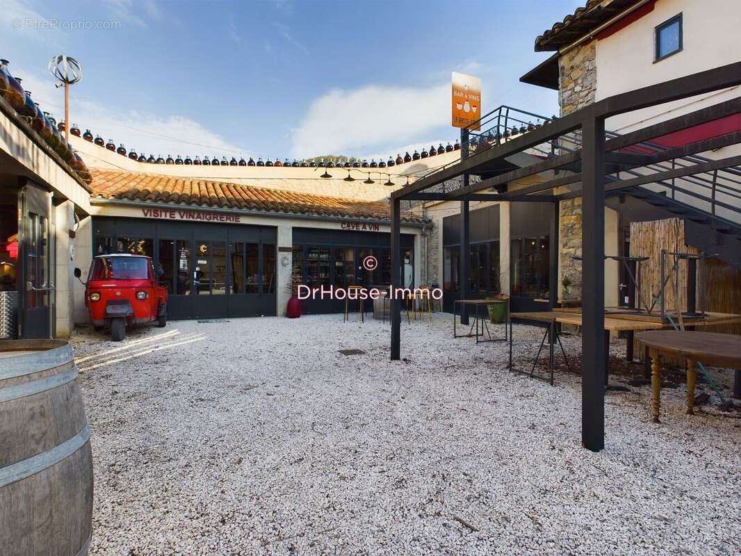 Appartement à LAGRASSE