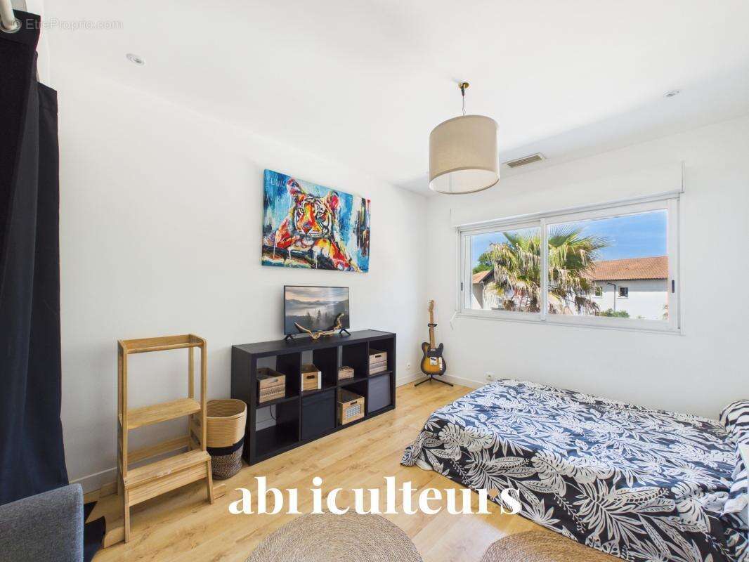 Belle Maison  avec Piscine à vendre au CAPBRETON (40130) - photo 6