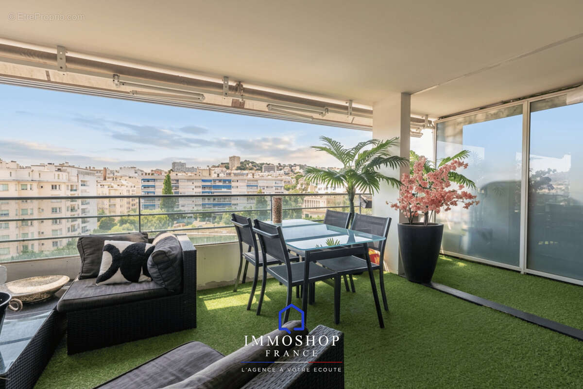 Appartement à MARSEILLE-8E