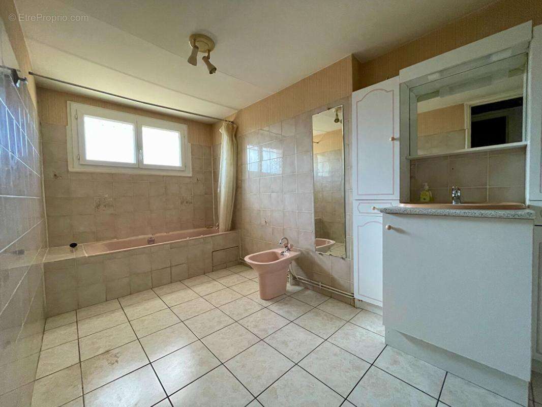 Maison Cestas 6 pièce(s) 140 m2 - photo 5