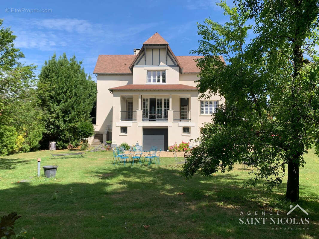  ILE BELLE de MEULAN : exceptionnelle villa ART DECO de 180 m2 rénovée avec authenticité. - photo 20