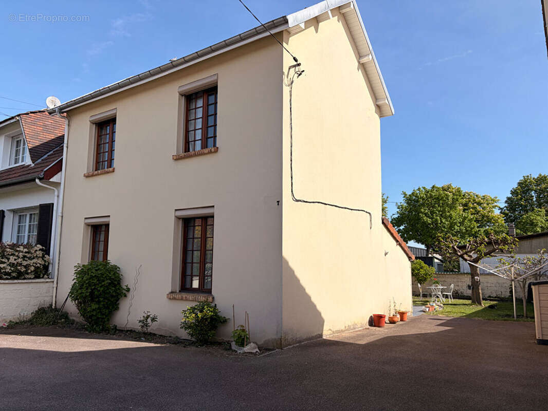 Maison à LE PETIT-QUEVILLY