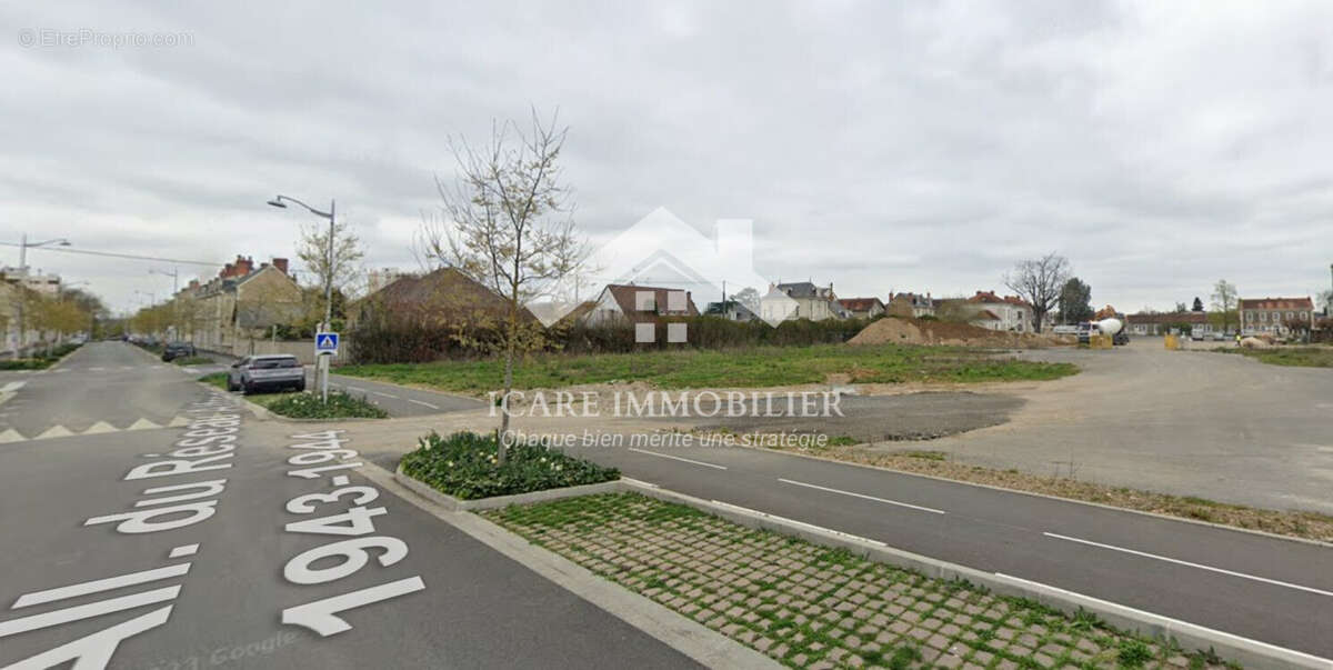 Terrain à CHATELLERAULT