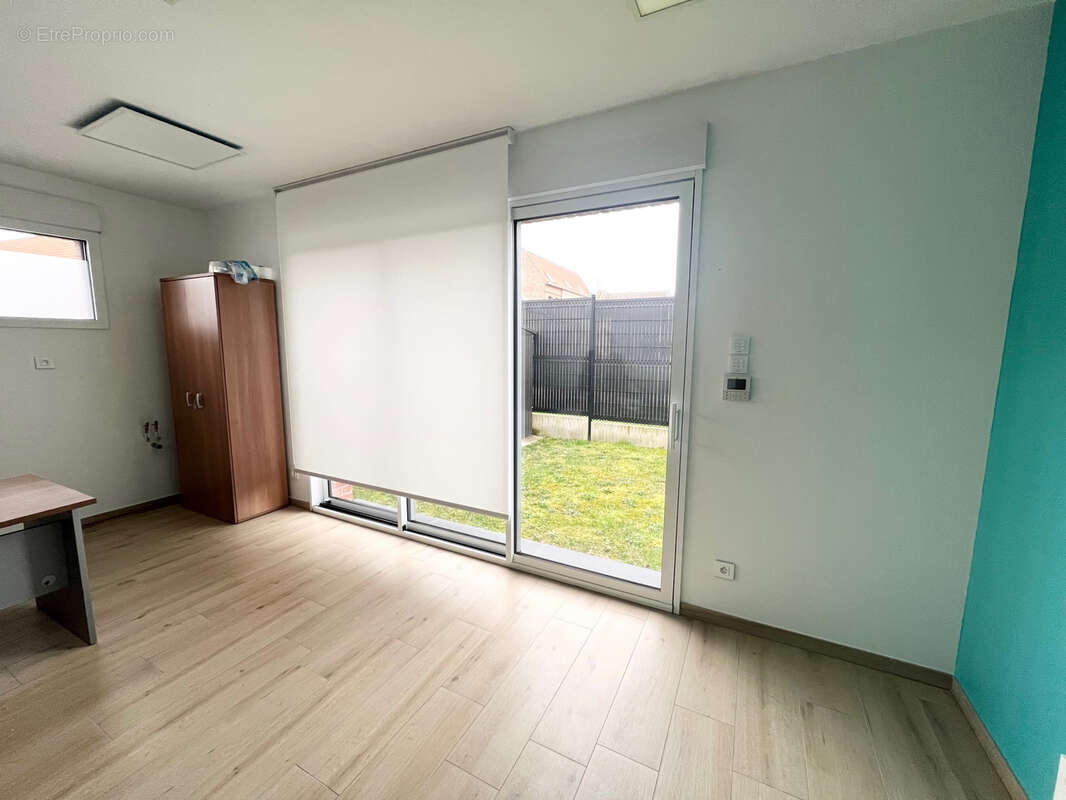 Commerce à ESQUERCHIN