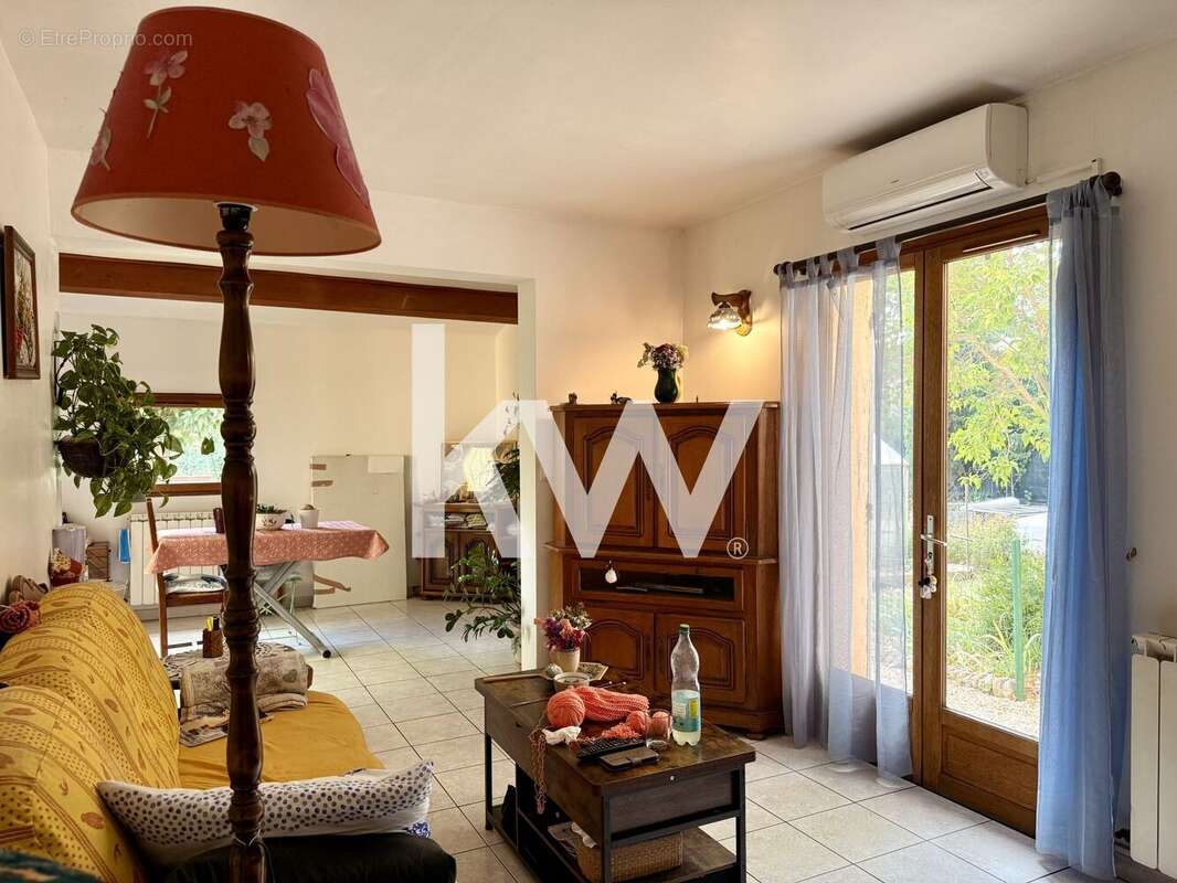 Maison à POURRIERES