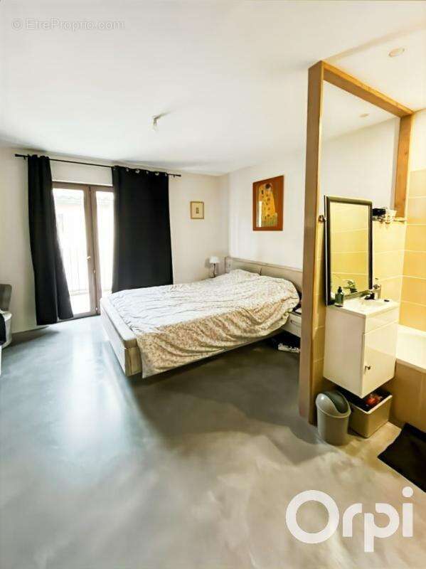Appartement à PONT-SAINT-ESPRIT