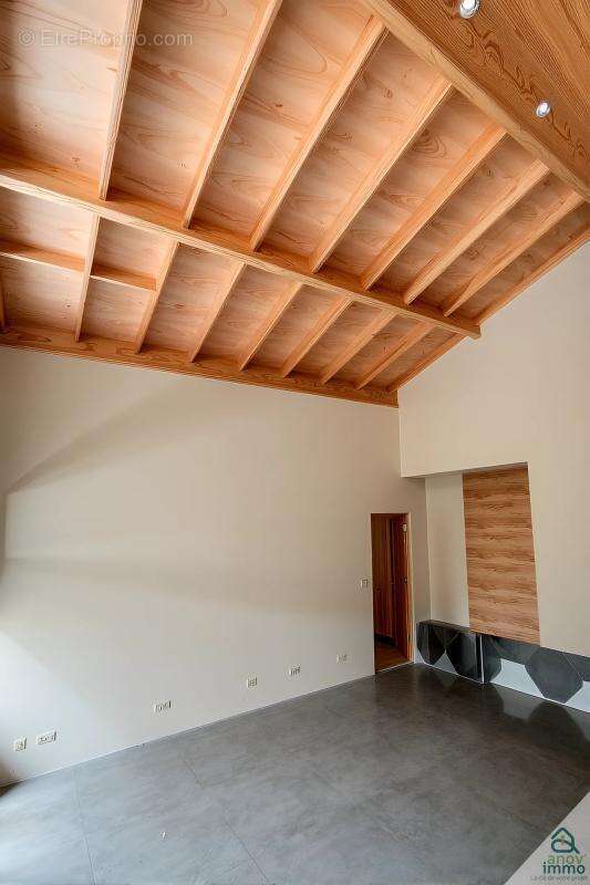 Appartement à SAINT-JUNIEN