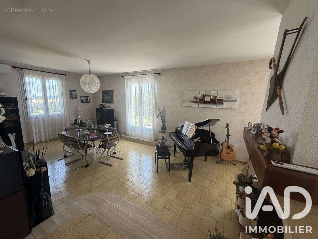 Maison 130 m² à Laplume  - photo 3