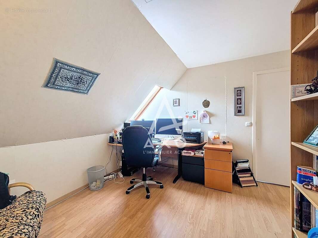 Maison à BAILLEUL-SUR-THERAIN