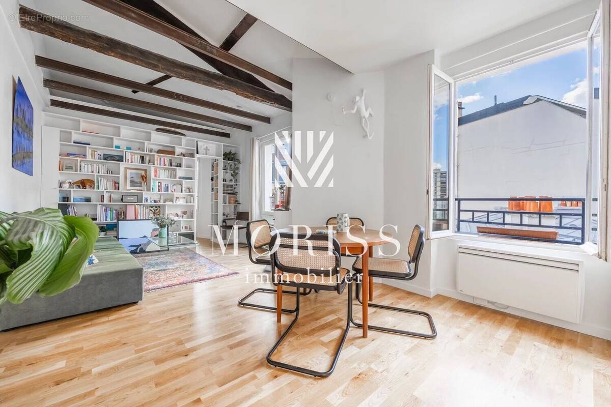 Appartement à PARIS-15E