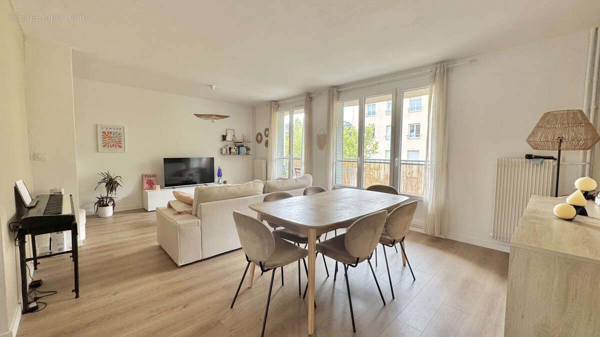 Appartement à TASSIN-LA-DEMI-LUNE