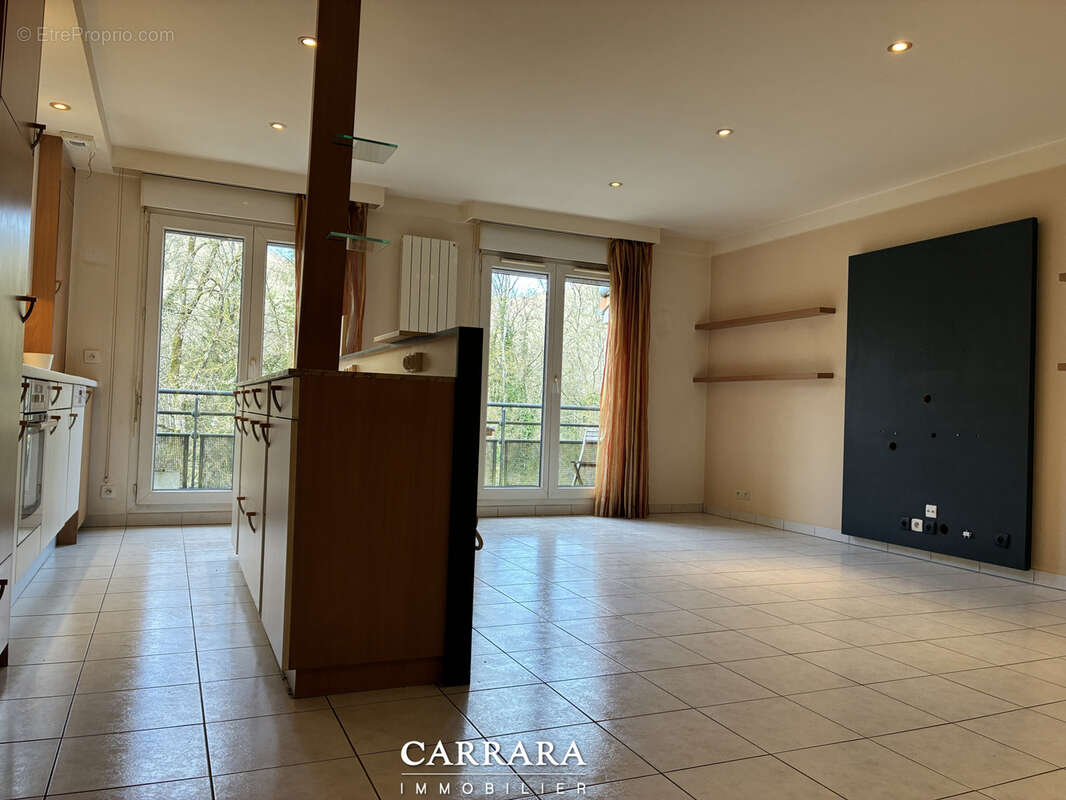 Appartement à ARS-SUR-MOSELLE