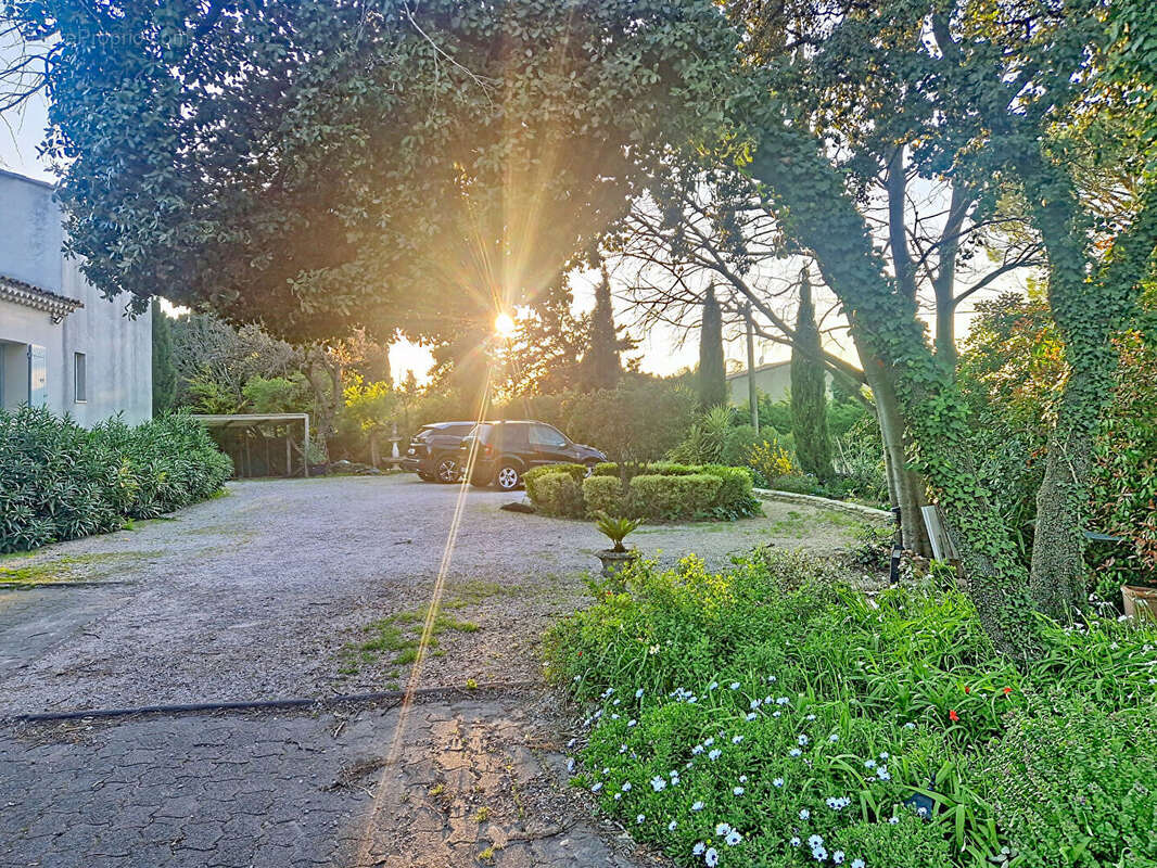 Maison à LES ANGLES