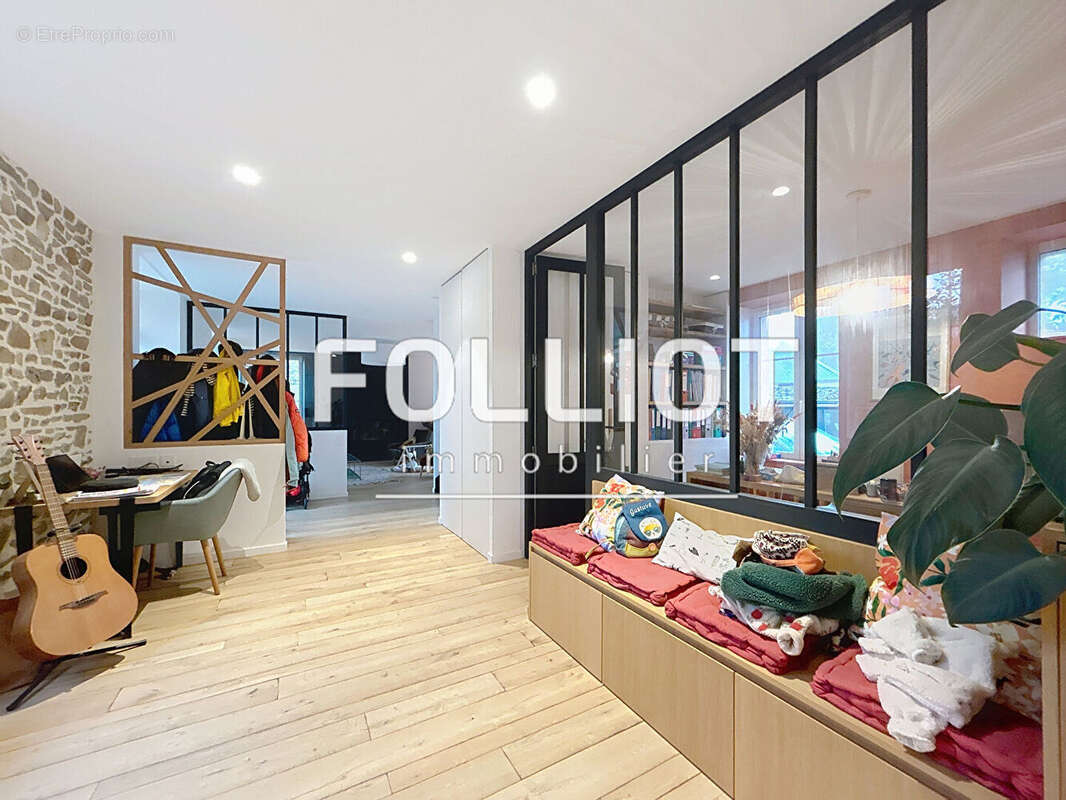 Maison à SAINT-PAIR-SUR-MER