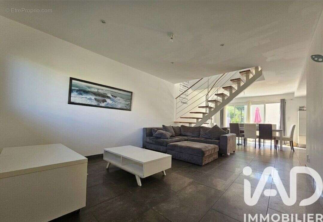 Photo 2 - Maison à VEZIN-LE-COQUET