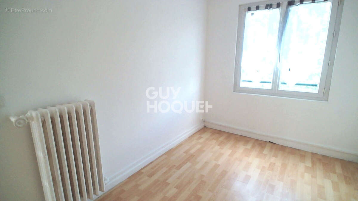 Appartement à CLICHY-SOUS-BOIS