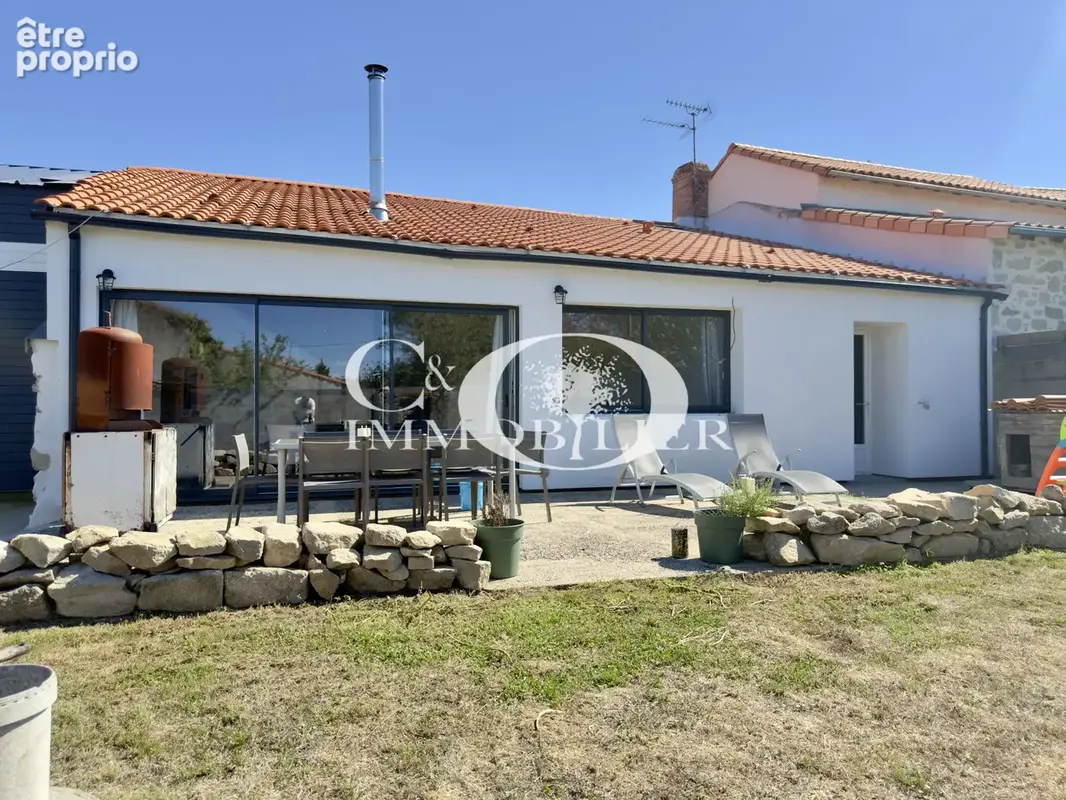 Maison en pierre rénovée avec soin de 145 m2 - photo 15