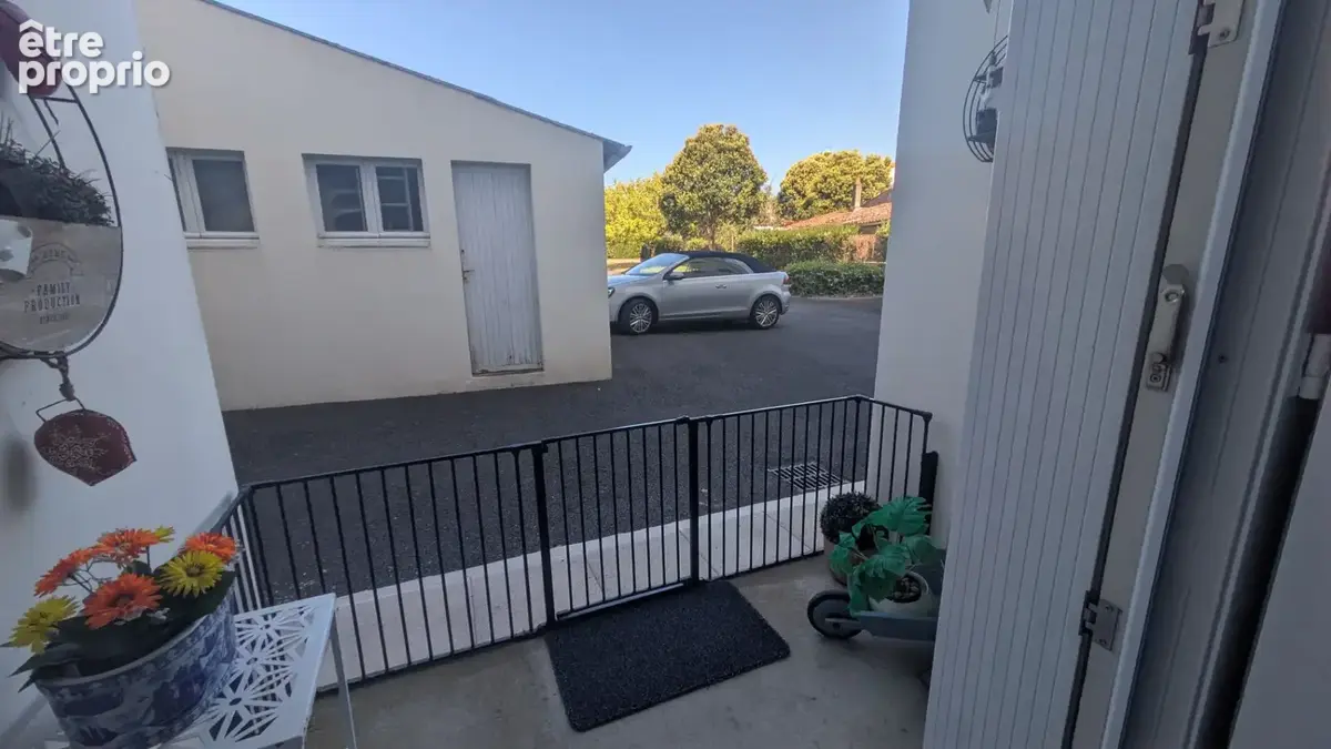Rochefort Centre - Appartement T2 de 58 m² avec cellier - photo 4