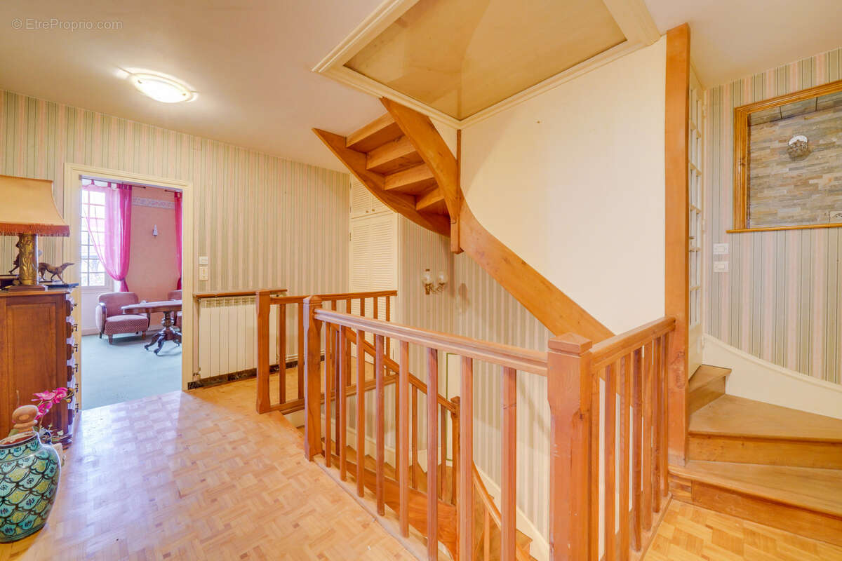 Maison à BOURG