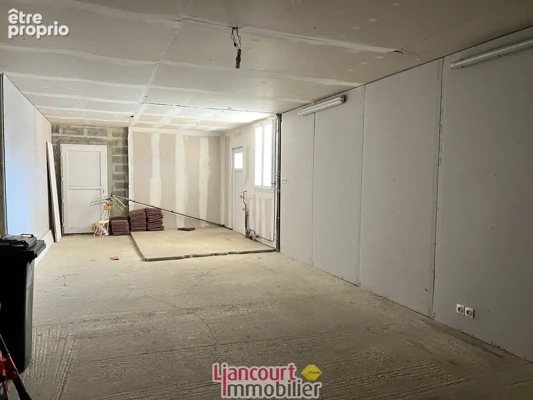 maison récente avec 6 chambres secteur saint just en chausée - photo 18