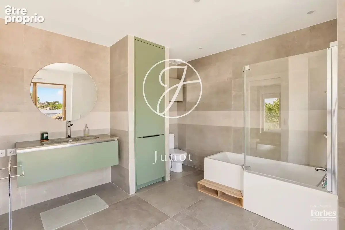Le Vésinet - CENTRE-VILLE - Appartement - 2 chambres  - 133m². - photo 11